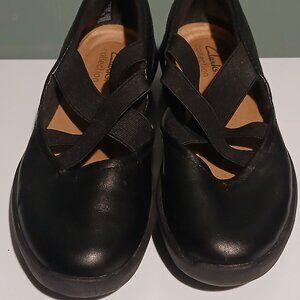 Clarks Kayleigh Cove Women's Black Leather Slip-On Shoes Size 6.5
